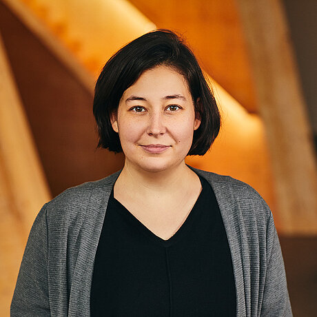 Portrait von Ines Zirngibl